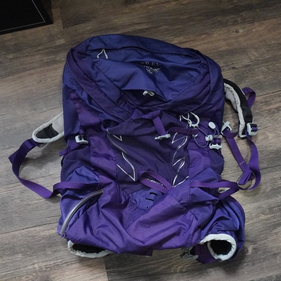 OSPREY Handbags - OSPREY Purple Women's Hiking Backpack